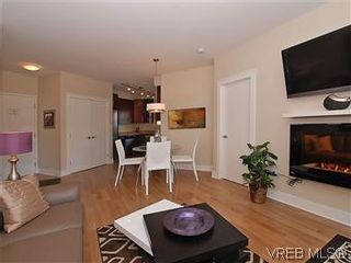 Photo 3: 118 21 Conard St in : VR Hospital Condo for sale (View Royal)  : MLS®# 569626