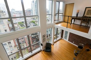Photo 1: 1008 1238 RICHARDS Street in Vancouver: Yaletown Condo for sale in "METROPOLIS" (Vancouver West)  : MLS®# R2452504