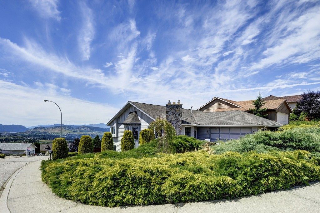 Main Photo: 101 Whistler Place in Vernon: Foothills House for sale (North Okanagan)  : MLS®# 10119054