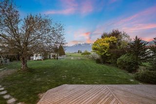Photo 5: 10590 REEVES Road in Chilliwack: East Chilliwack House for sale : MLS®# R2872431