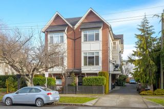 Photo 1: 4 1521 Belcher Ave in Victoria: Vi Jubilee Row/Townhouse for sale : MLS®# 921448