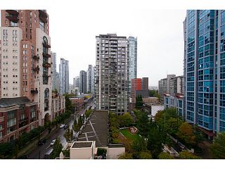 Photo 6: 907 1225 RICHARDS Street in Vancouver: Downtown VW Condo for sale in "Eden" (Vancouver West)  : MLS®# V1086819