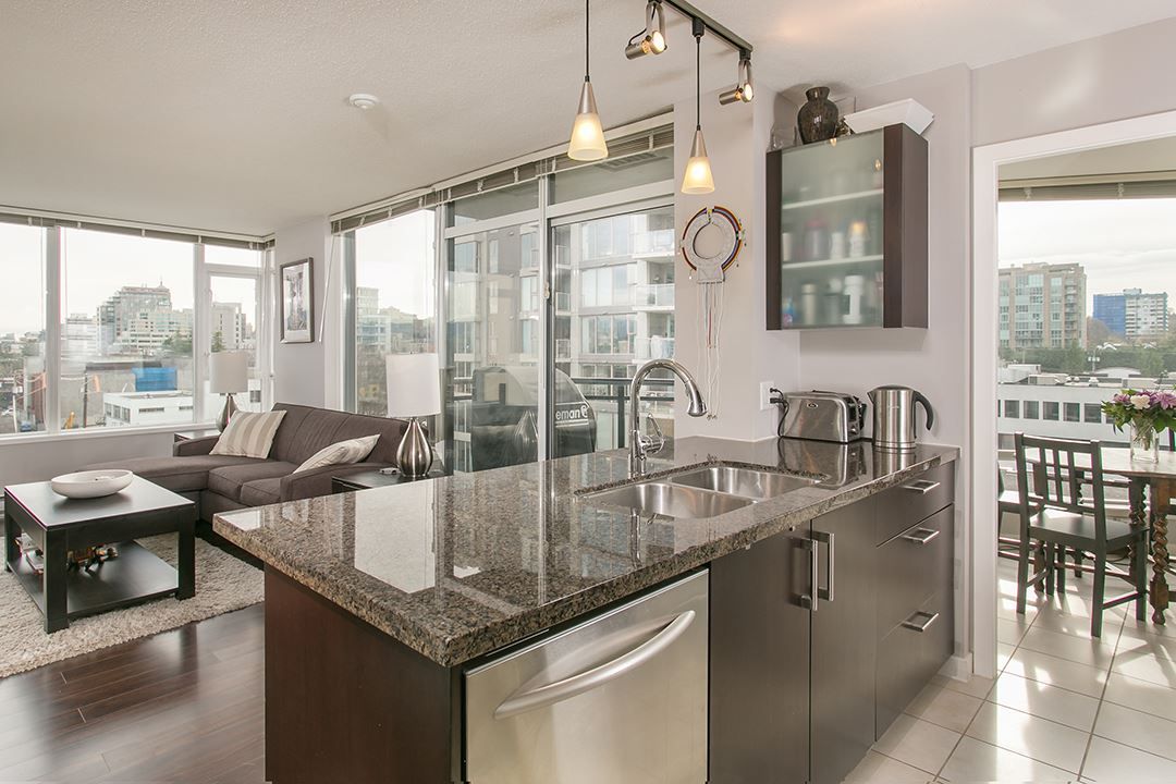 Main Photo: 901 1650 W 7TH Avenue in Vancouver: Fairview VW Condo for sale in "VIRTU" (Vancouver West)  : MLS®# R2016721