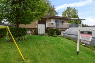 Photo 2: 34662 MILA Street in Abbotsford: Abbotsford East House for sale : MLS®# R2688518