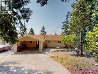 Photo 1: 9624 LARSON ROAD in Powell River: House for sale : MLS®# 17305