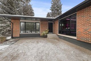 Main Photo: 3604 Chippendale Drive NW in Calgary: Charleswood Detached for sale : MLS®# A2137304