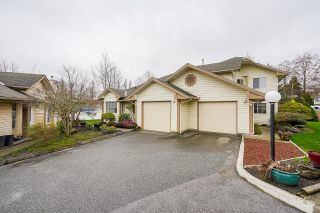 Photo 3: 6 6140 192 Street in Surrey: Cloverdale BC Townhouse for sale (Cloverdale)  : MLS®# R2683760