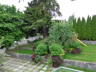 Photo 12: 4210 GLENHAVEN CRESCENT in North Vancouver: Dollarton House for sale : MLS®# R2373969