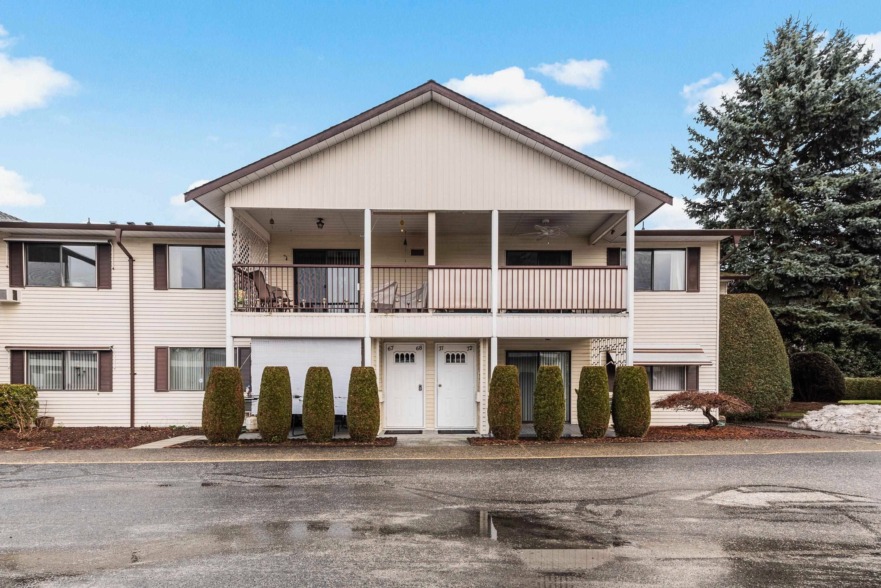Main Photo: 71 32959 GEORGE FERGUSON Way in Abbotsford: Central Abbotsford Condo for sale in "Oakhurst Park" : MLS®# R2653224