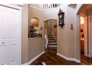 Photo 2: 33 9168 FLEETWOOD Way in Surrey: Fleetwood Tynehead Townhouse for sale in "The Fountains" : MLS®# F1414728