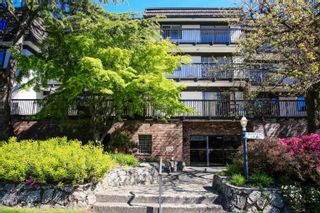 Main Photo: 306 270 W 3RD Street in North Vancouver: Lower Lonsdale Condo for sale in "HAMPTON COURT" : MLS®# R2872947