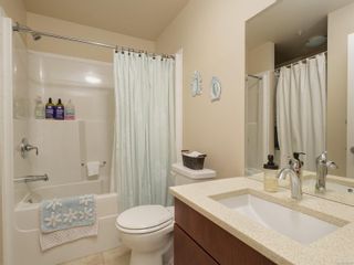 Photo 13: 105 21 Conard St in View Royal: VR Hospital Condo for sale : MLS®# 958085