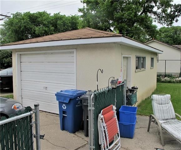 Photo 6: Photos:  in Winnipeg: East Kildonan Residential for sale (3D)  : MLS®# 1814608