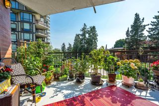 Photo 31: 202 1580 MARTIN Street: White Rock Condo for sale in "Sussex House" (South Surrey White Rock)  : MLS®# R2796319