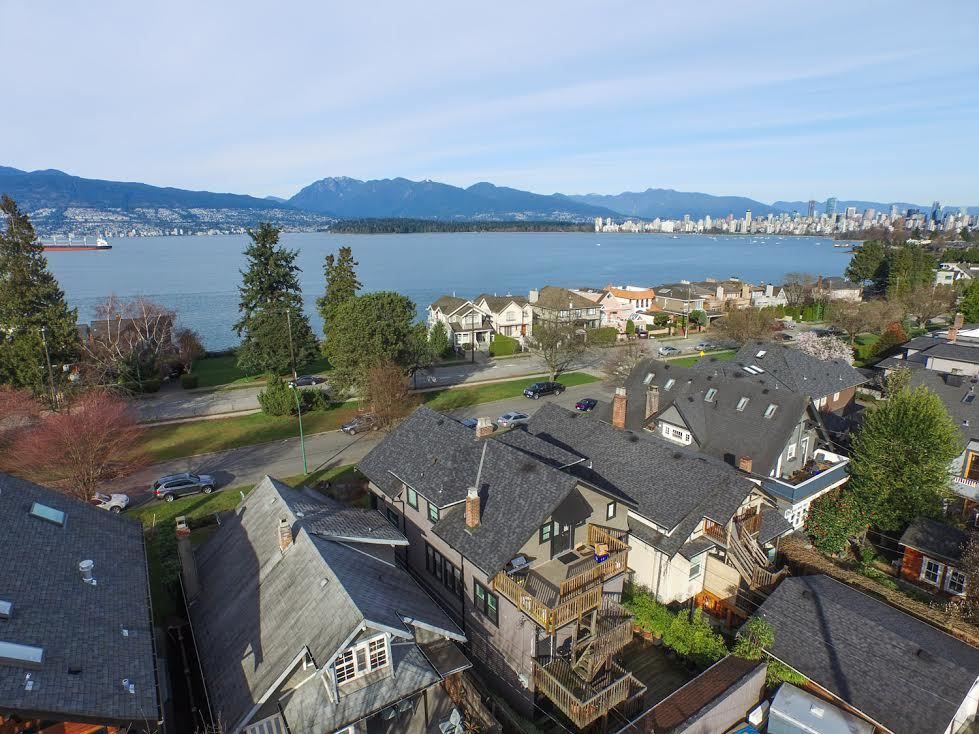 Main Photo: 3236 West 1st Ave in Vancouver: Home for sale : MLS®# V1106157