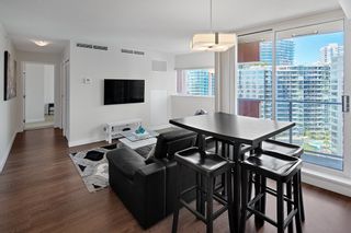 Photo 1: 1801 918 COOPERAGE WAY in Vancouver: Yaletown Condo for sale (Vancouver West)  : MLS®# R2502607