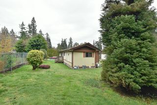 Photo 15: 257 RYAN Drive in Gibsons: Gibsons & Area Manufactured Home for sale (Sunshine Coast)  : MLS®# R2767737