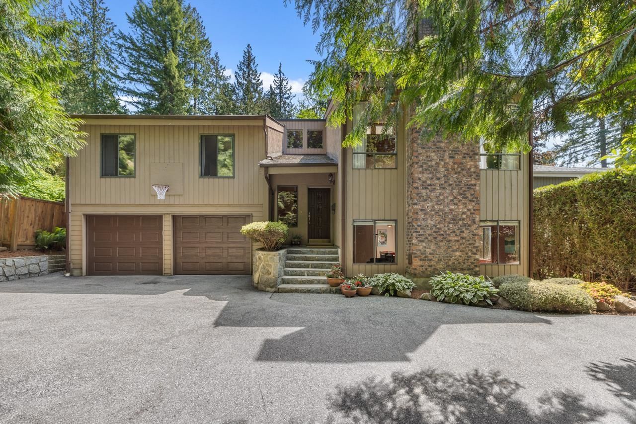 Main Photo: 4592 TEVIOT Place in North Vancouver: Canyon Heights NV House for sale : MLS®# R2785144