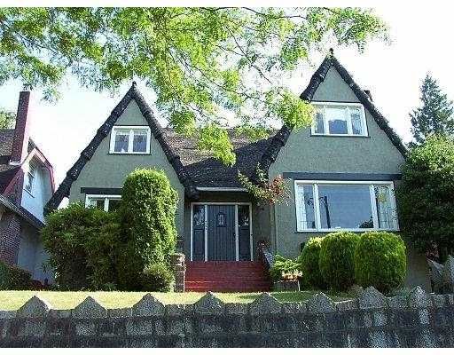 FEATURED LISTING: 4260 10TH Ave West Vancouver