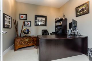 Photo 10: 202 16447 64 Avenue in Surrey: Cloverdale BC Condo for sale in "St. Andrew's" (Cloverdale)  : MLS®# R2184121