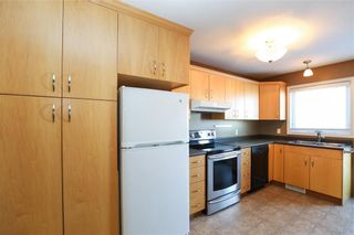 Photo 11: 139 Ellice Avenue in Steinbach: R16 Residential for sale : MLS®# 202202257
