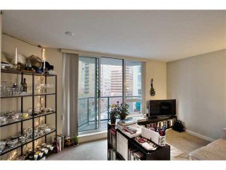 Photo 10: 703 1212 HOWE Street in Vancouver: Downtown VW Condo for sale in "1212 HOWE" (Vancouver West)  : MLS®# V1111343