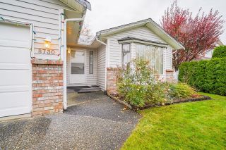 Photo 3: 8730 152A Street in Surrey: Fleetwood Tynehead House for sale : MLS®# R2630913