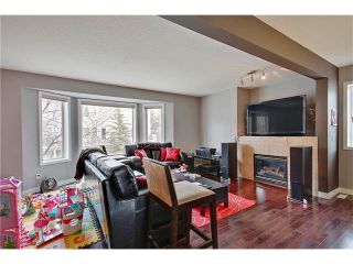 Photo 4: 485 REGAL Park NE in Calgary: Renfrew House for sale : MLS®# C4054318