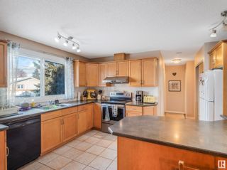 Photo 1: 11208 35A Avenue in Edmonton: Zone 16 House for sale : MLS®# E4386215