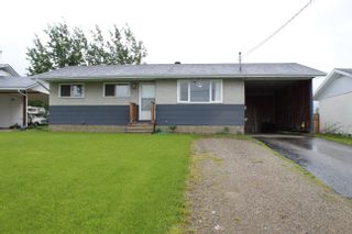 Photo 1: 520 BABINE Drive in Mackenzie: Mackenzie -Town House for sale : MLS®# R2702914