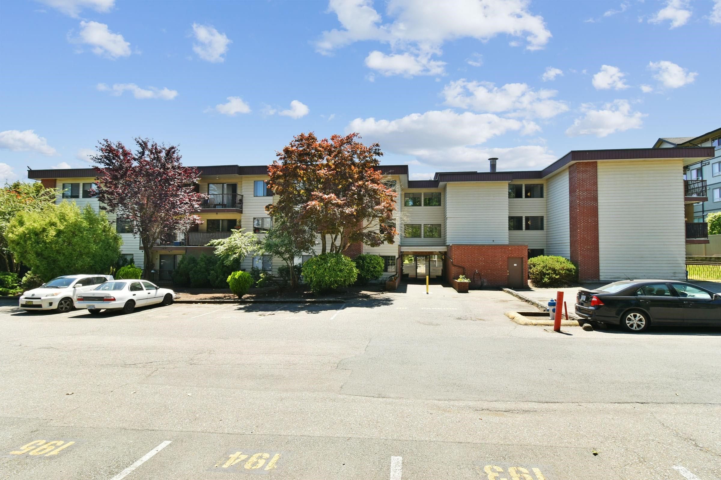 Main Photo: 401 1909 SALTON Road in Abbotsford: Central Abbotsford Condo for sale in "FOREST VILLAGE" : MLS®# R2707284