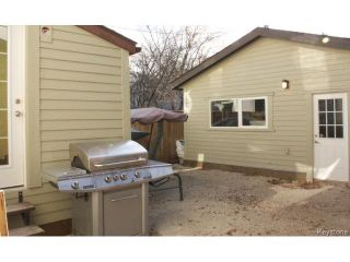 Photo 3: 724 Mulvey Avenue in WINNIPEG: Fort Rouge / Crescentwood / Riverview Residential for sale (South Winnipeg)  : MLS®# =