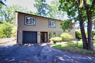 Photo 2: 3640 Blenkinsop Rd in Saanich: SE Maplewood House for sale (Saanich East)  : MLS®# 879297