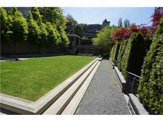 Photo 12: 901 1468 W 14TH Avenue in Vancouver: Fairview VW Condo for sale in "AVEDON" (Vancouver West)  : MLS®# V1087489