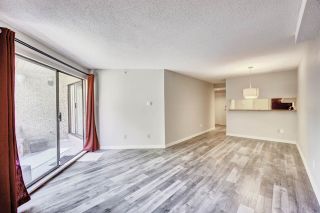 Photo 3: 417 1500 PENDRELL Street in Vancouver: West End VW Condo for sale in "Pendrell Mews" (Vancouver West)  : MLS®# R2392632
