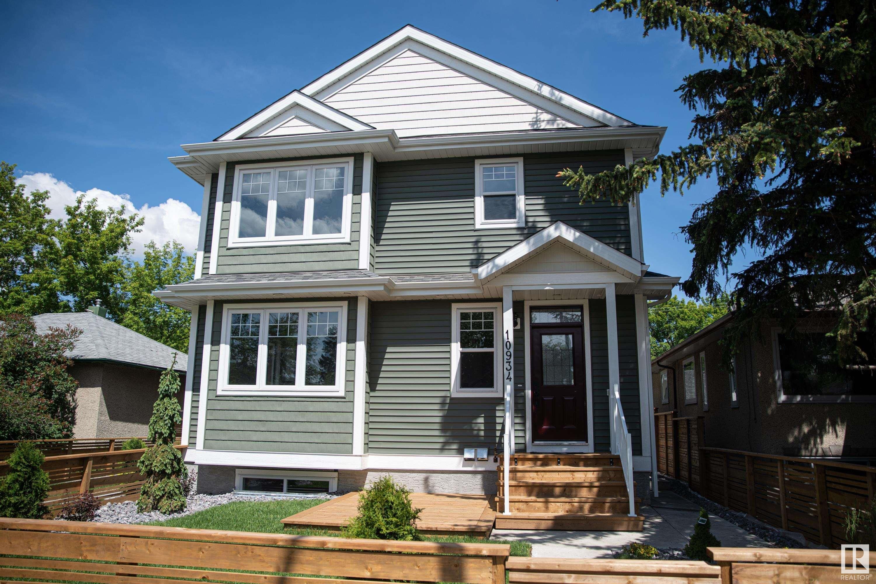 Main Photo: 10934 72 Avenue in Edmonton: Zone 15 Duplex Front and Back for sale : MLS®# E4302899