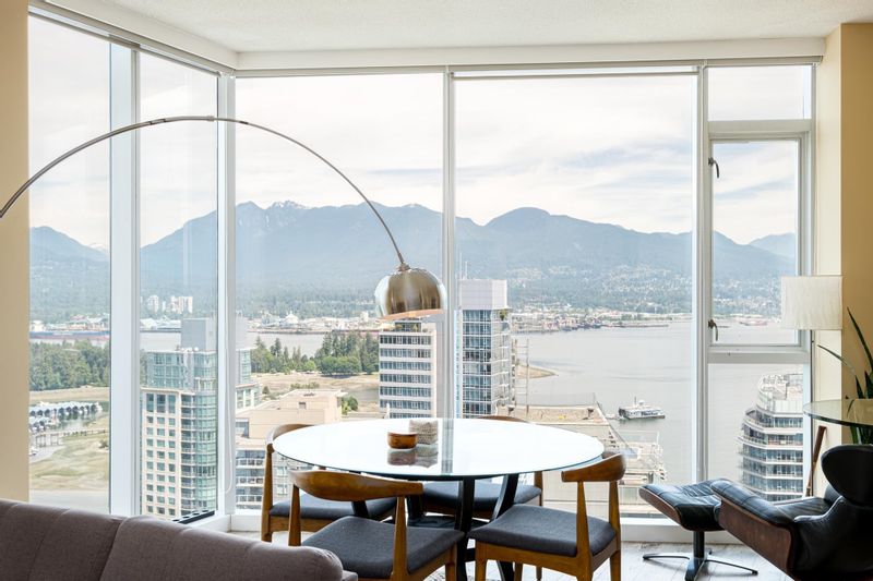 FEATURED LISTING: 3204 - 1211 MELVILLE Street Vancouver