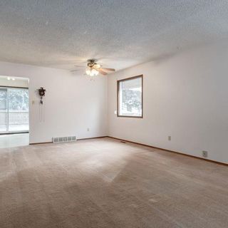 Photo 7: 944 Hunterston Hill NW in Calgary: Huntington Hills Detached for sale : MLS®# A2031918