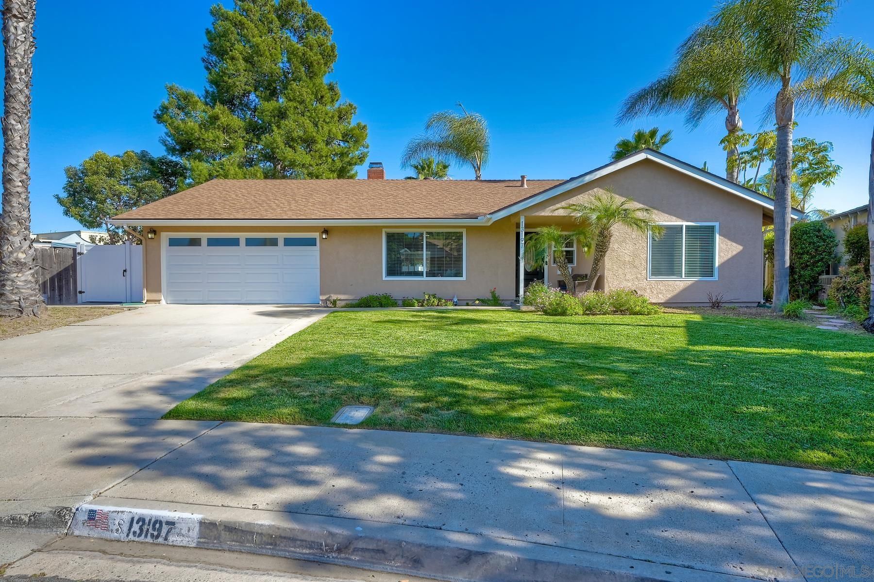 Main Photo: POWAY House for sale : 4 bedrooms : 13197 Wanesta Dr