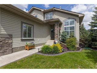 Photo 2: 402 MT DOUGLAS Green SE in Calgary: McKenzie Lake House for sale : MLS®# C4066841