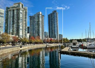 Photo 39: 908 1033 MARINASIDE Crescent in Vancouver: Yaletown Condo for sale in "Quaywest" (Vancouver West)  : MLS®# R2833085