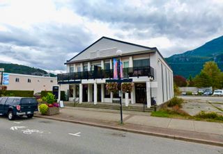 Main Photo:  in Squamish: Downtown SQ Business for sale : MLS®# C8058147