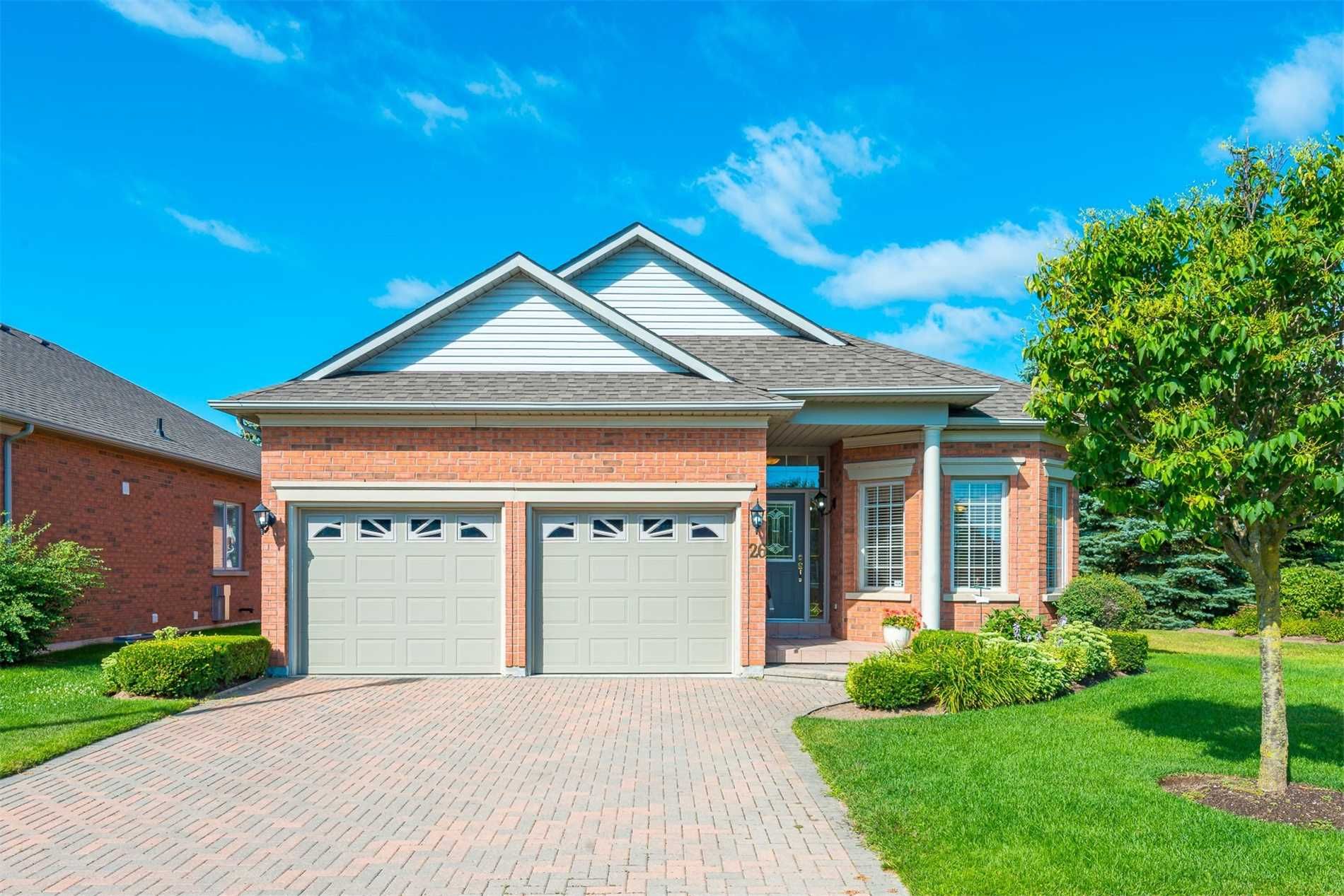 Main Photo: 26 Couples Gallery in Stouffville: Condo for sale : MLS®# N4548903