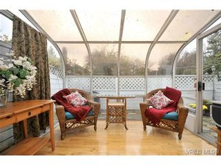 Photo 9: 2882 Belmont Ave in VICTORIA: Vi Oaklands Row/Townhouse for sale (Victoria)  : MLS®# 656001