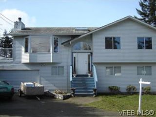 Photo 1: 2522 Bellbarbie Cres in VICTORIA: La Mill Hill House for sale (Langford)  : MLS®# 497138