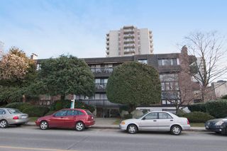 Photo 13: 101 1610 CHESTERFIELD Avenue in North Vancouver: Central Lonsdale Condo for sale in "CANTERBURY HOUSE" : MLS®# V1138448