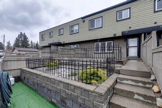 Main Photo: 151 3809 45 Street SW in Calgary: Glenbrook Row/Townhouse for sale : MLS®# A2129121