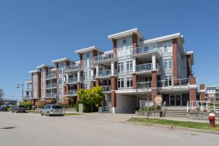 Photo 1: 408 4111 BAYVIEW Street in Richmond: Steveston South Condo for sale in "THE VILLAGE" : MLS®# R2455137