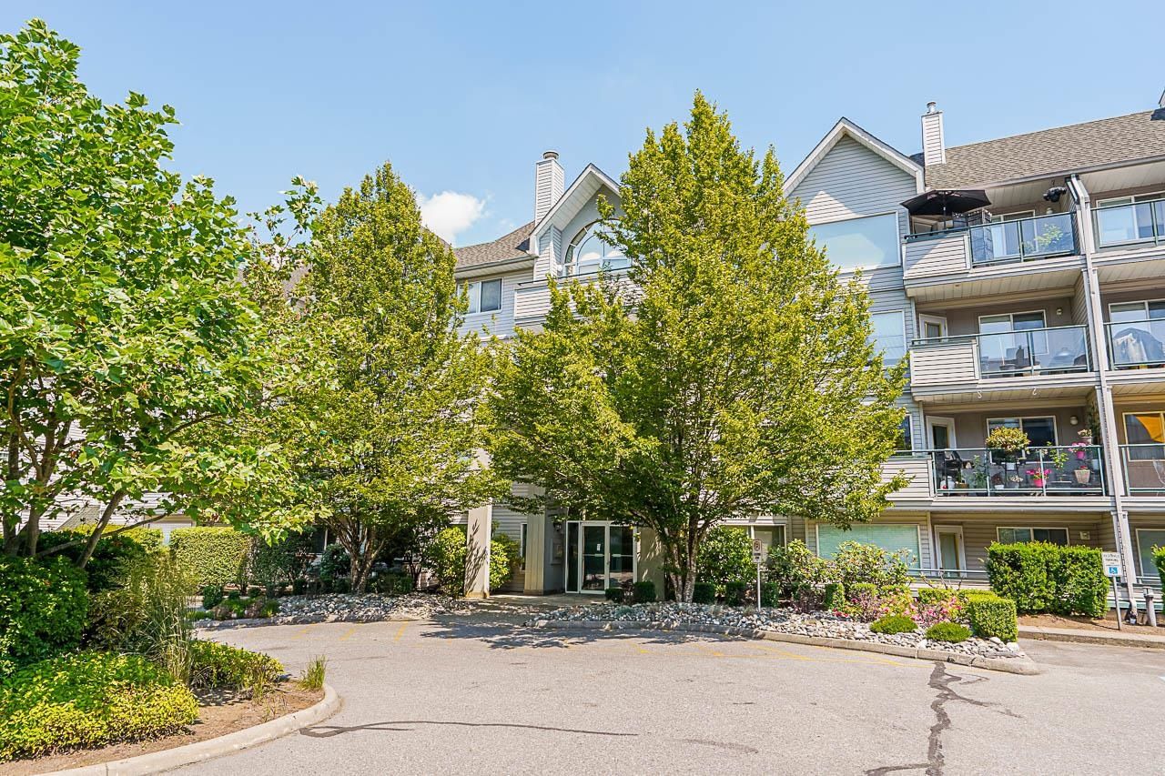Main Photo: 209 33718 KING Road in Abbotsford: Poplar Condo for sale in "COLLEGE PARK PLACE" : MLS®# R2705653