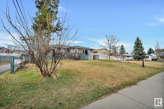 Photo 3: 8814 159A St in Edmonton: Zone 22 House for sale : MLS®# E4384452